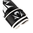 thumbnail image 3 of Guantes de Boxeo Venum Challenger 2.5 Negro/Blanco 400g, 3 of 4