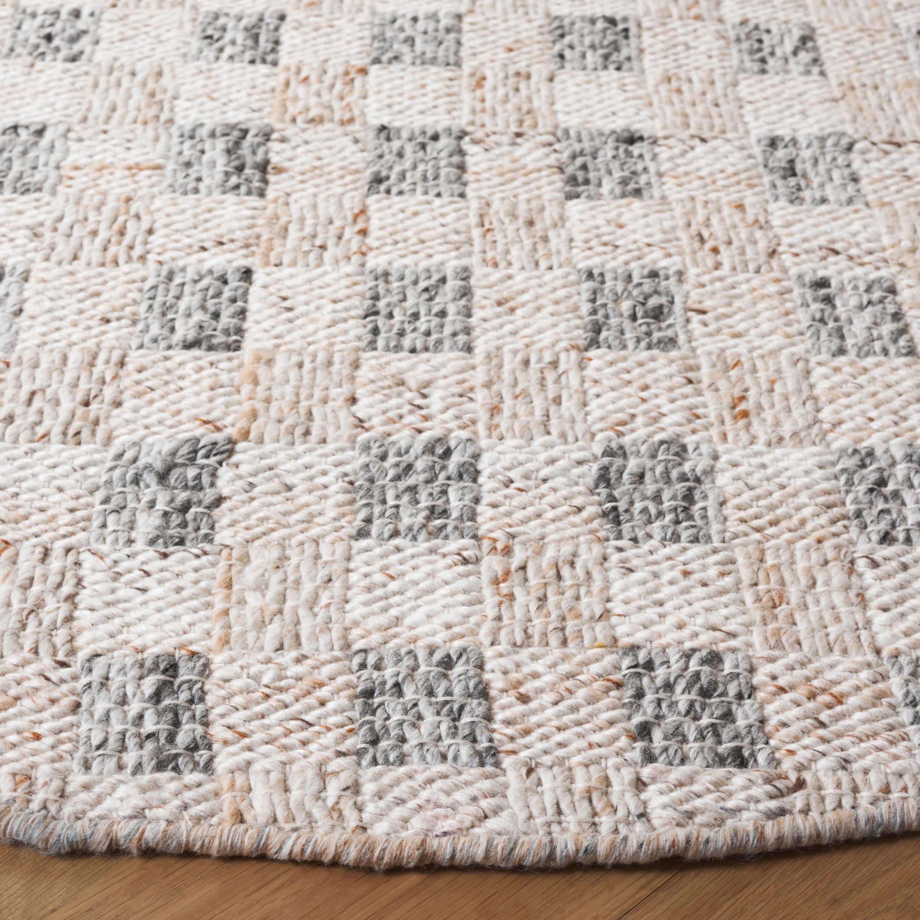 SAFAVIEH Renewal Devrim Geometric Area Rug, Ivory/Gray, 6' x 6' Round