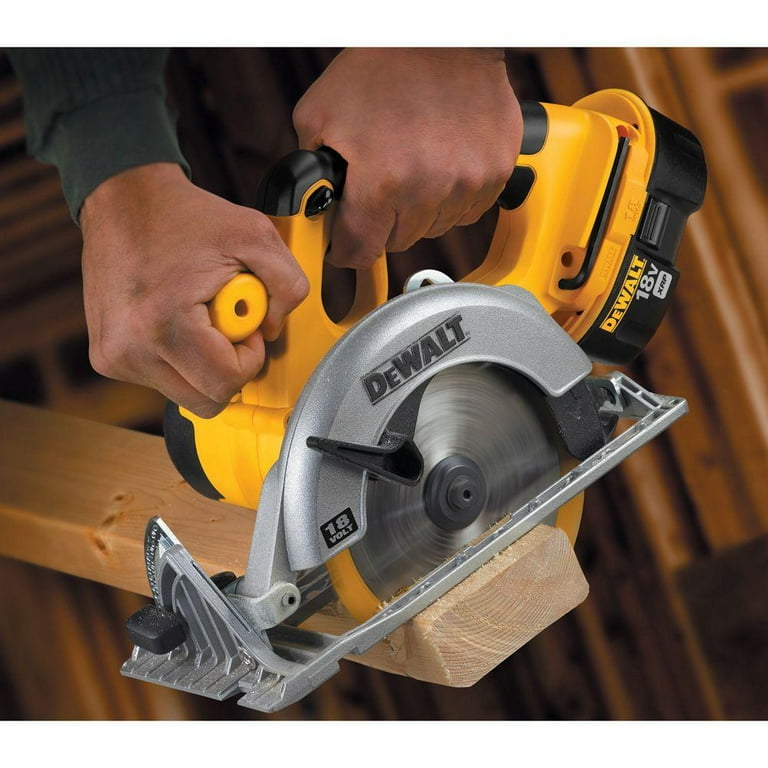 Restored DEWALT DC390B 18 Volt 6 1 2 in. 165 mm Cordless Circular Saw Tool Only Refurbished