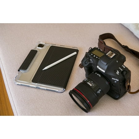 UAG - Lucent Case for Apple 12.9-Inch iPad Pro 3rd, 4th & 5th Gen (2021) - Black