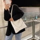 thumbnail image 2 of Retro Mujer Felpa Color Sólido Messenger Bag Invierno Cadena Bolsos (Blanco) Likrtyny Para estrenar, 2 of 9