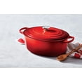 thumbnail image 2 of Horno holandés Le Creuset de hierro fundido esmaltado Signature, 5 litros, color cereza, 2 of 4
