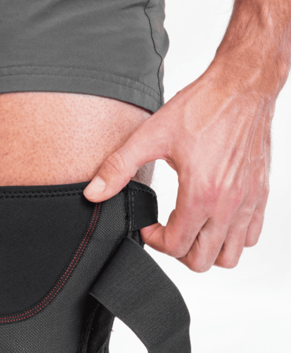Mueller Mueller Patella Knee Stabilizer Brace, Black, XXL