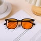 thumbnail image 1 of Gafas de sol Tendencia de moda Gafas de sol Cajas pequeñas para hombres y mujeres Gafas para computadora Protección UV, 1 of 6