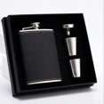 thumbnail image 1 of Nuevo, juego de regalo de petaca de acero inoxidable adecuado, petaca de 8 oz con funda de cuero negro, petacas de acero portátiles para L, 1 of 5