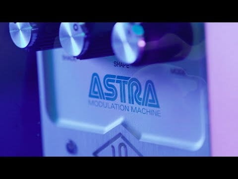 Universal Audio UAFX ASTRA Modulation Machine Guitar Multi-Effects Pedal