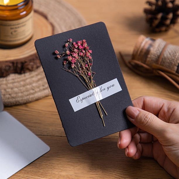 Fiudx Tarjeta de Felicitación con Flores Secas, Exquisito Diseño Manuscrito, Toque Floral Único, Mensaje Especial para Tus Seres Queridos, Ideal para Cumpleaños, Aniversarios, Navidad y San Valentín.