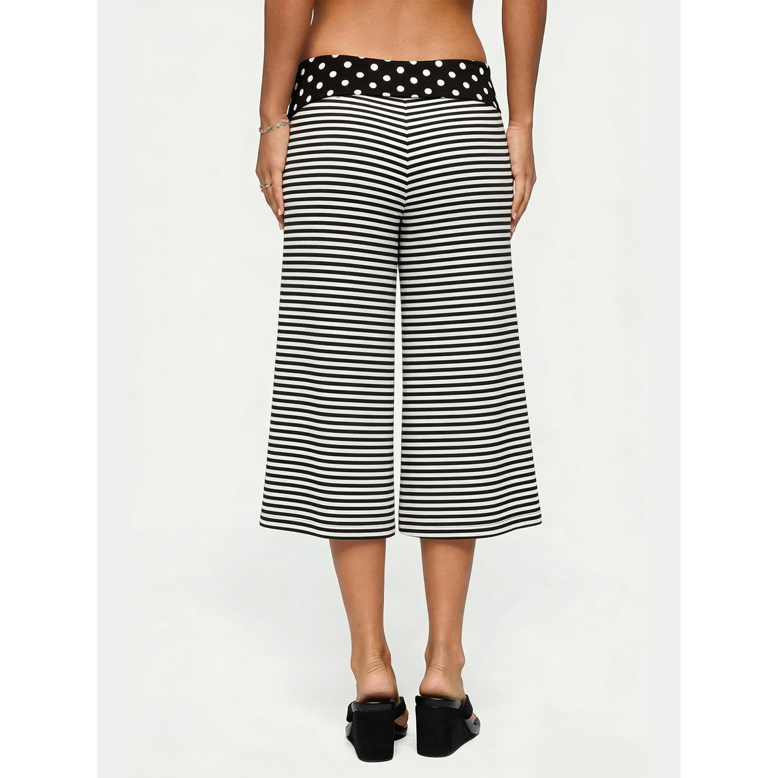 Inglocry Women Fold Over Gaucho Pants Wide Leg Low Rise Flowy Capri Pants Yoga Lounge Cropped Flare Bottoms Culottes Summer 2026 Light Gray M