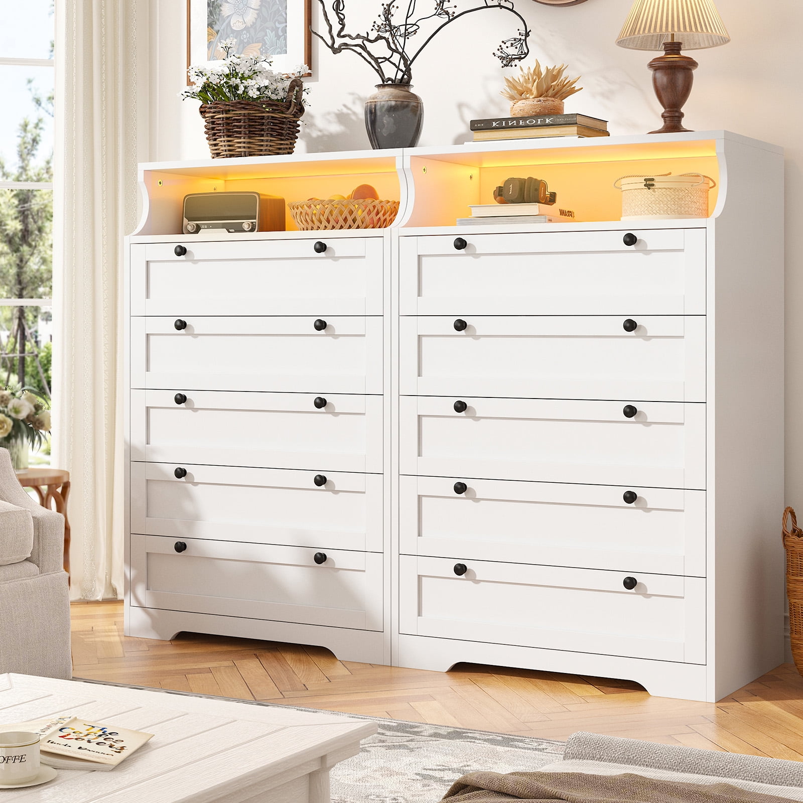 EnHomee White 5 Drawer Dresser with LED Light, 31.7"L x 15.9"W x 48.6"H, Modern Bedroom Furniture