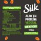 thumbnail image 2 of Bebida vegetal Silk almendra sin azúcar alto en proteína 946 ml, 2 of 6