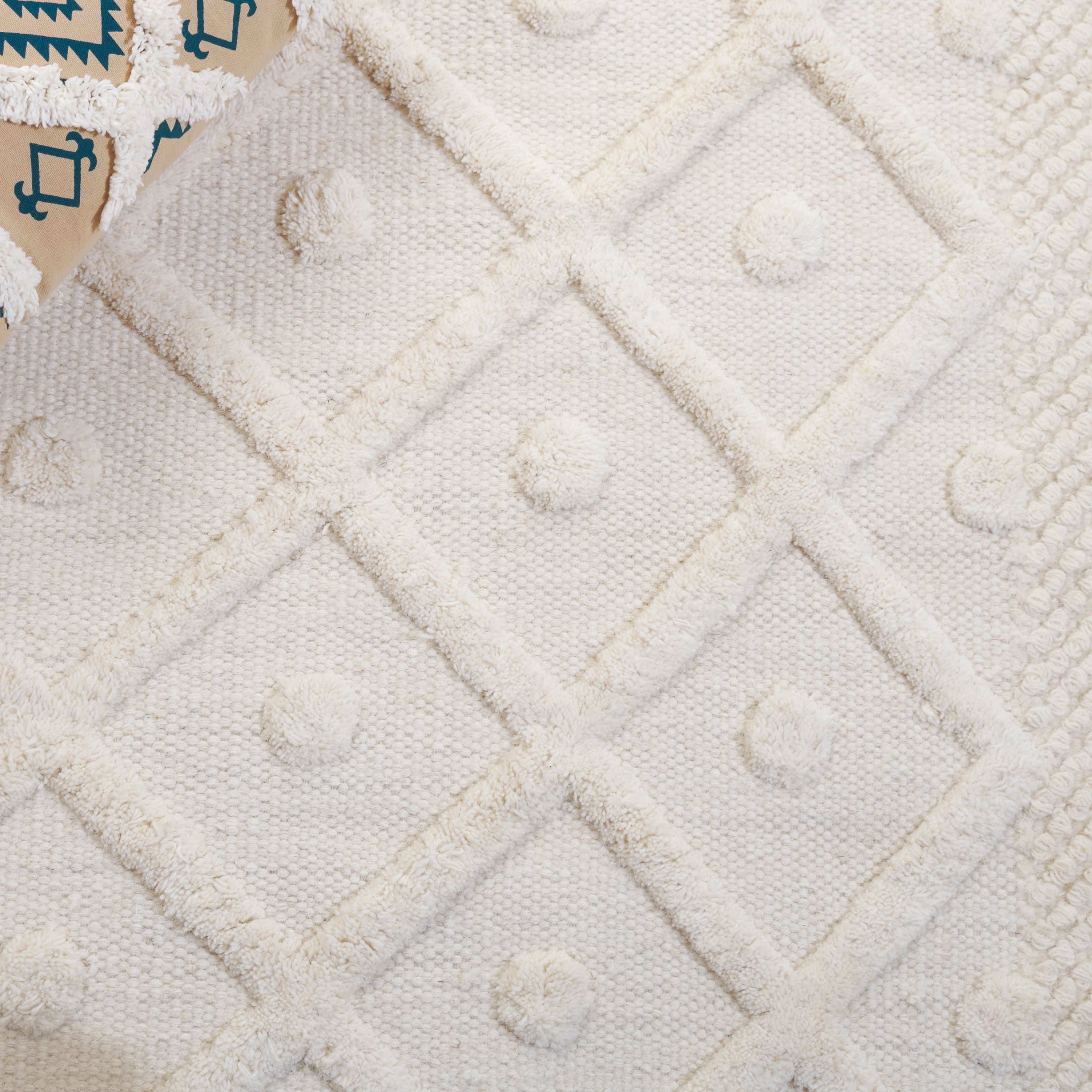 Safavieh Kenya Ulysses Solid Area Rug, Ivory, 6' x 6' Square