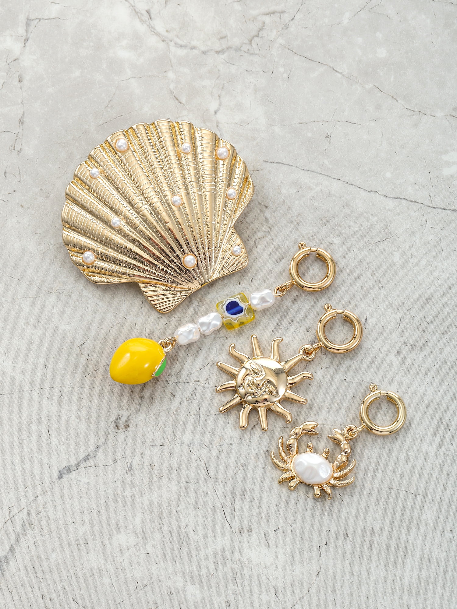 No Boundaries Goldtone Charm Set, 4 Pieces