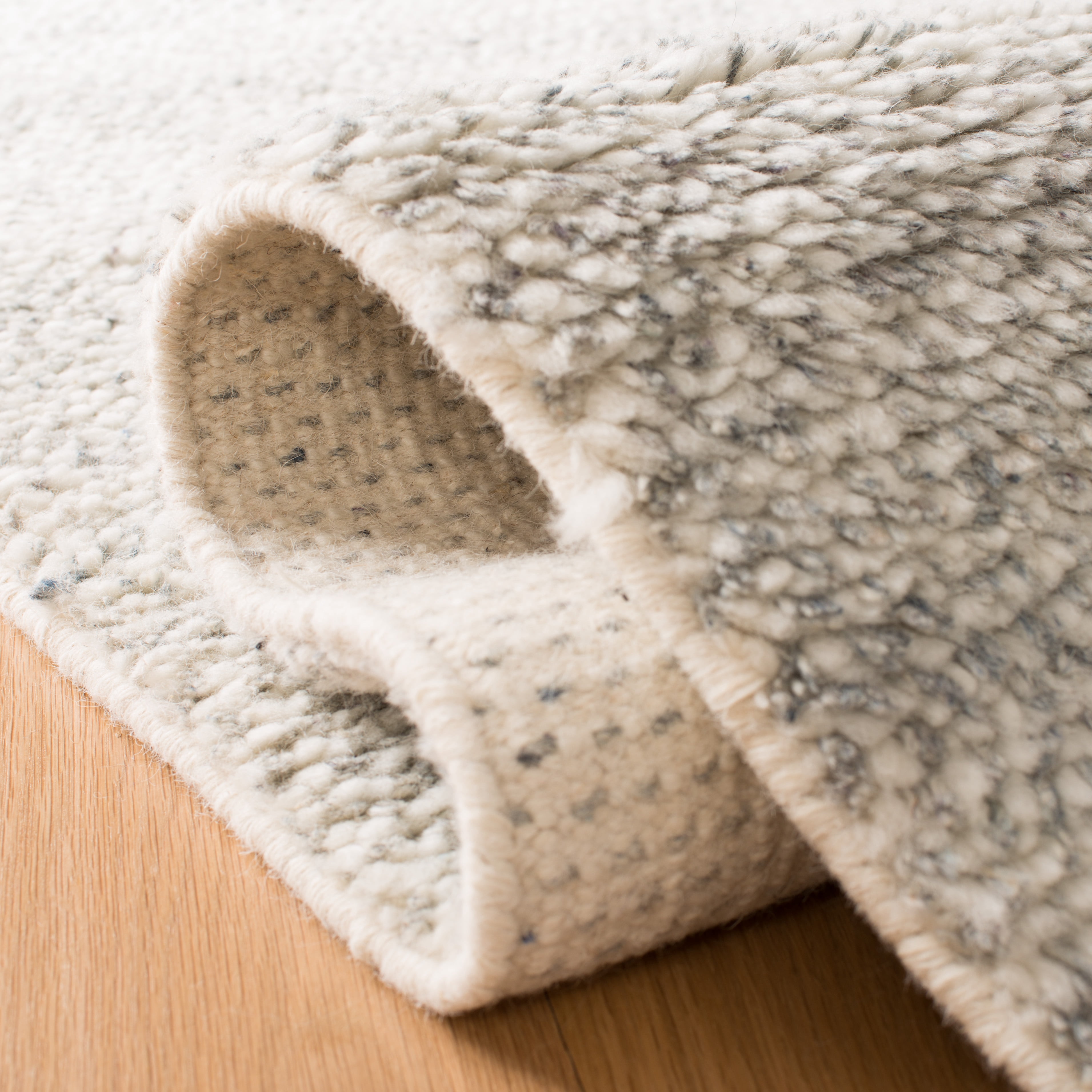 SAFAVIEH Casablanca Carbrey Solid Wool Area Rug, Grey, 8' x 10'