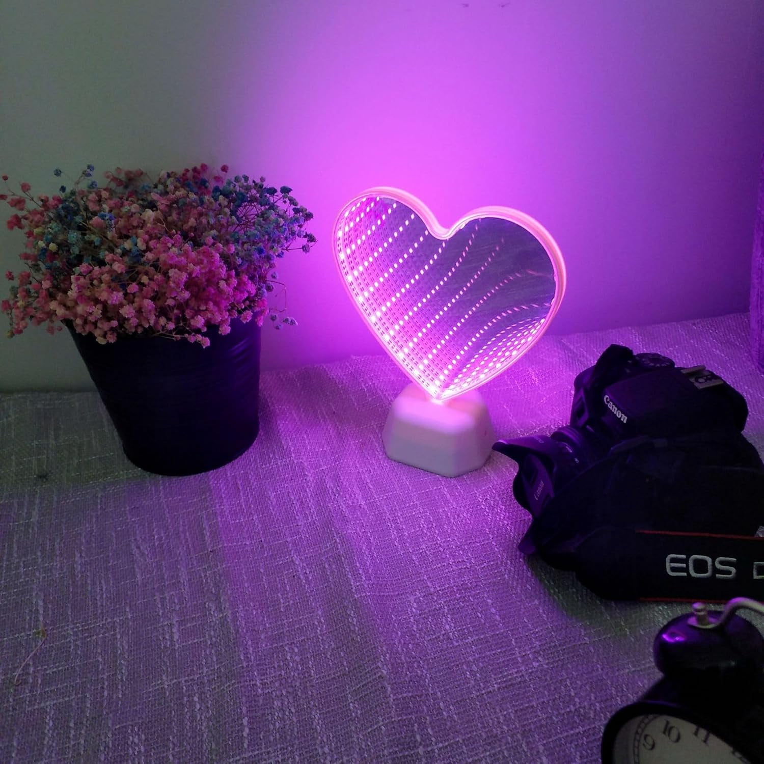 Huiyi 3D Mirror Night Light, Tunnel Light 3D Mirror Light,Infinity Mirror Tunnel Light, LED Mirror Tunnel Night Light for Bedroom/Party/Home Decor (Red Heart)