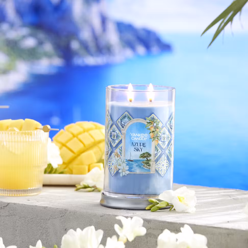 thumbnail image 4 of Yankee Candle Hello Italy! Collection Azure Sky Signature Large Tumbler Candle 20 Ounces, 4 of 4