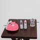 thumbnail image 2 of 1:12 Baberos, Botellas Y Champú para Bebés en Miniatura de Suministros para Habitaciones de Niños, 2 of 7