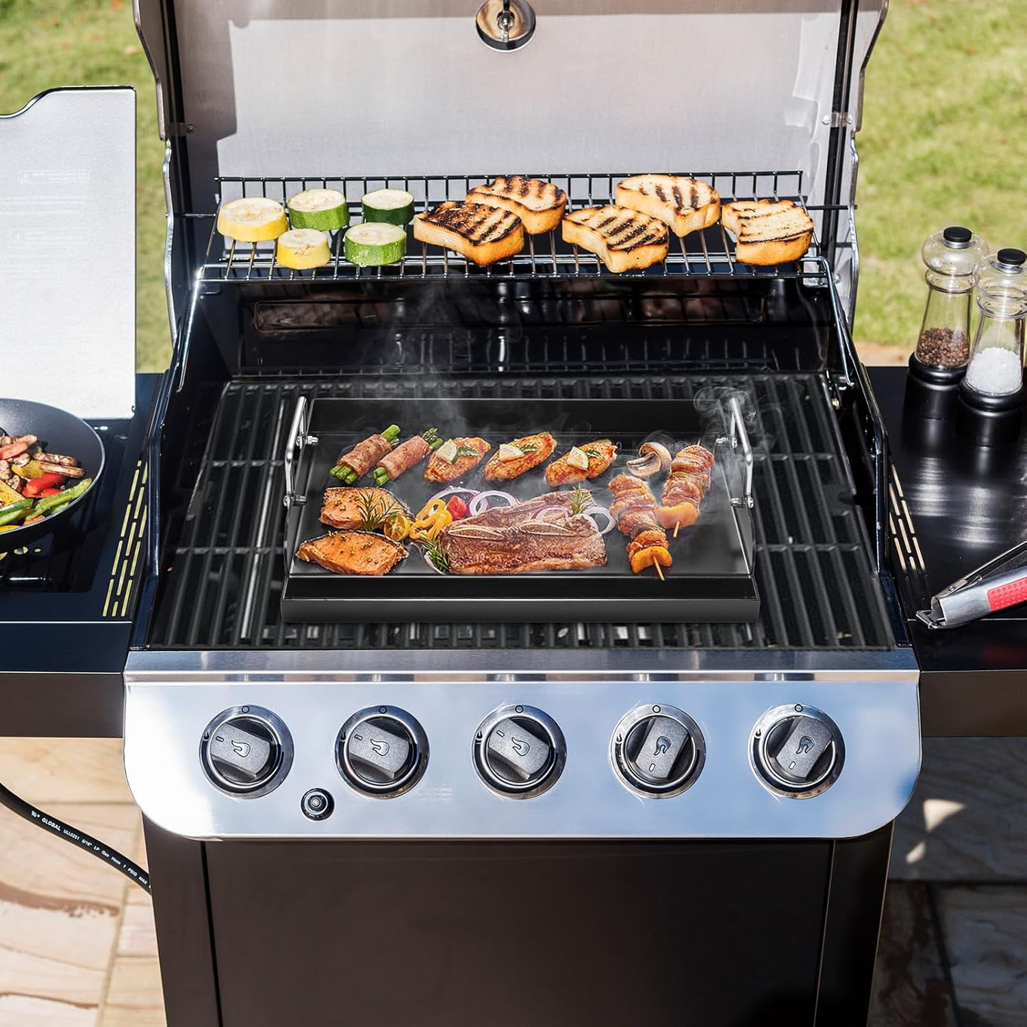 17" x 13" Nonstick Coating Cooking Griddle for Gas Grill, Universal Griddle Flat Top Plate Insert with Grease Groove and Removable Handles for Charcoal/Gas Grills, Camping, Tailgating, Parties