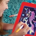 thumbnail image 3 of Tablero de dibujo mágico con luz LED y bolígrafos para niños, 3 of 3