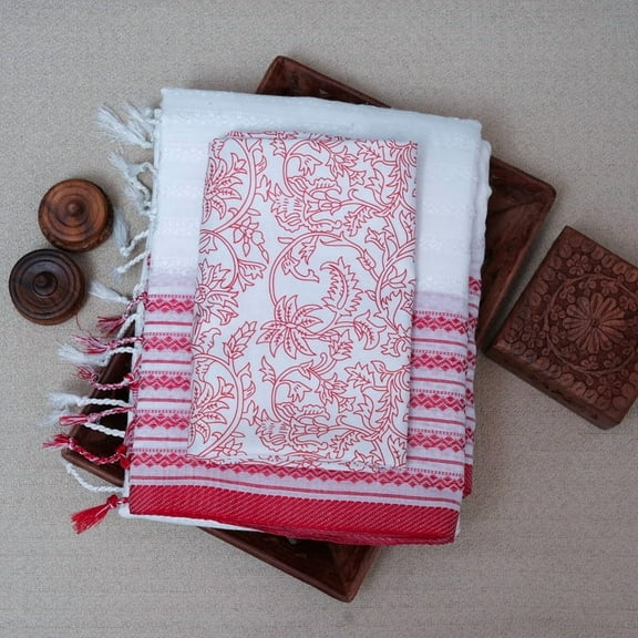 Musky White Handloom Cotton Saree With Designer Blouse