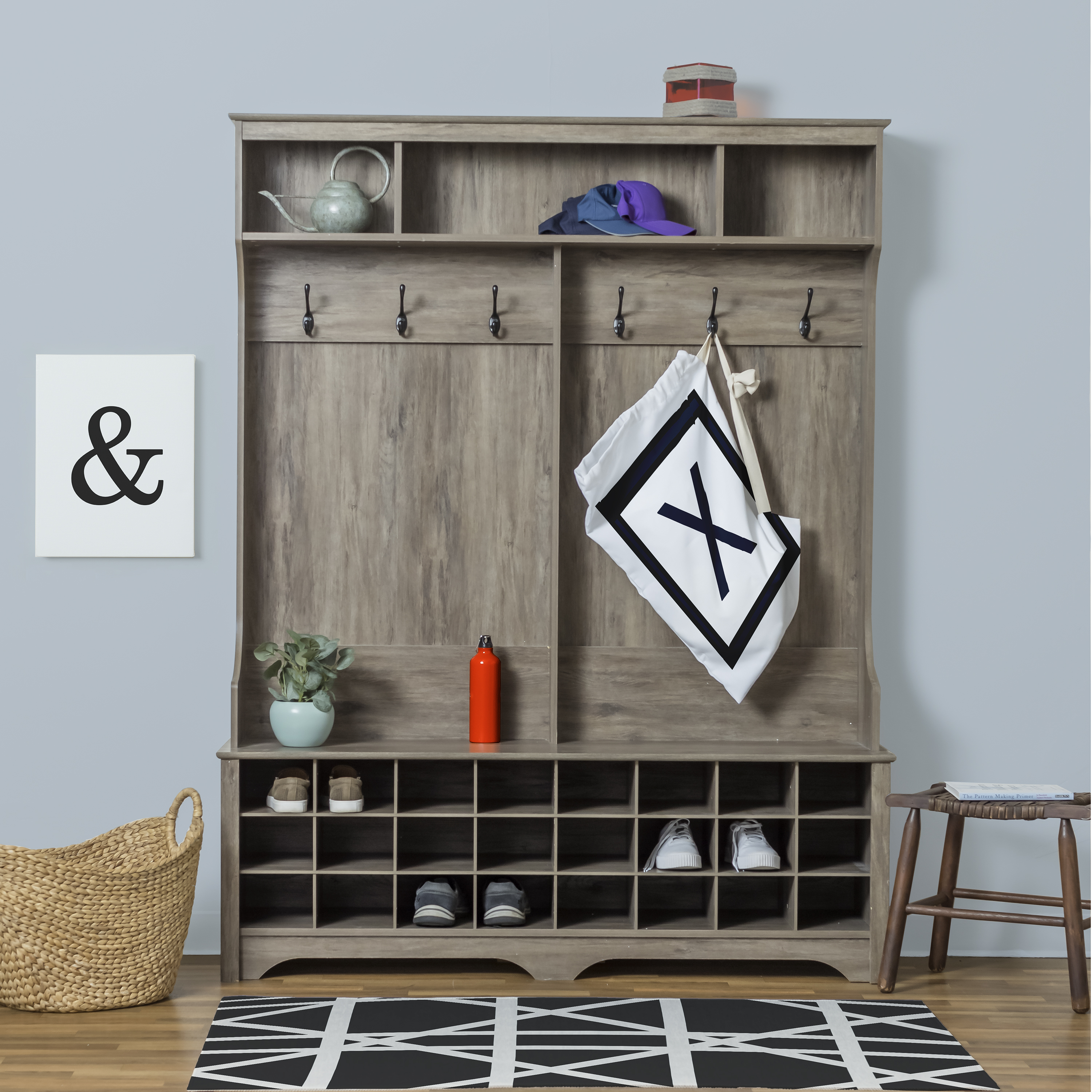 Simply Daisy Modern Monogram 28 x 36 inch X Laundry Bag