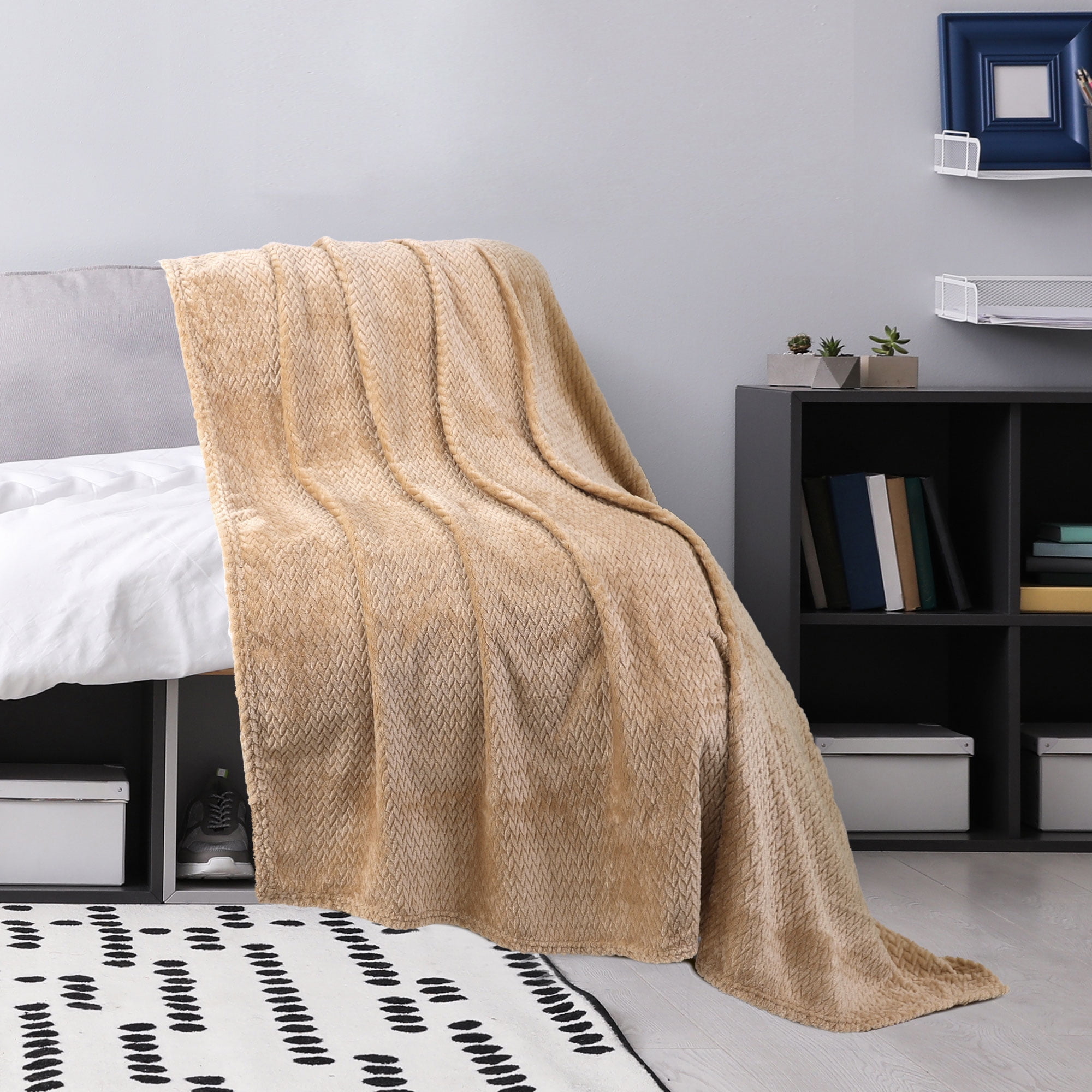 Unique Bargains 280GSM Flannel Fleece Throw Bed Blanket, 50" x 59", Taupe