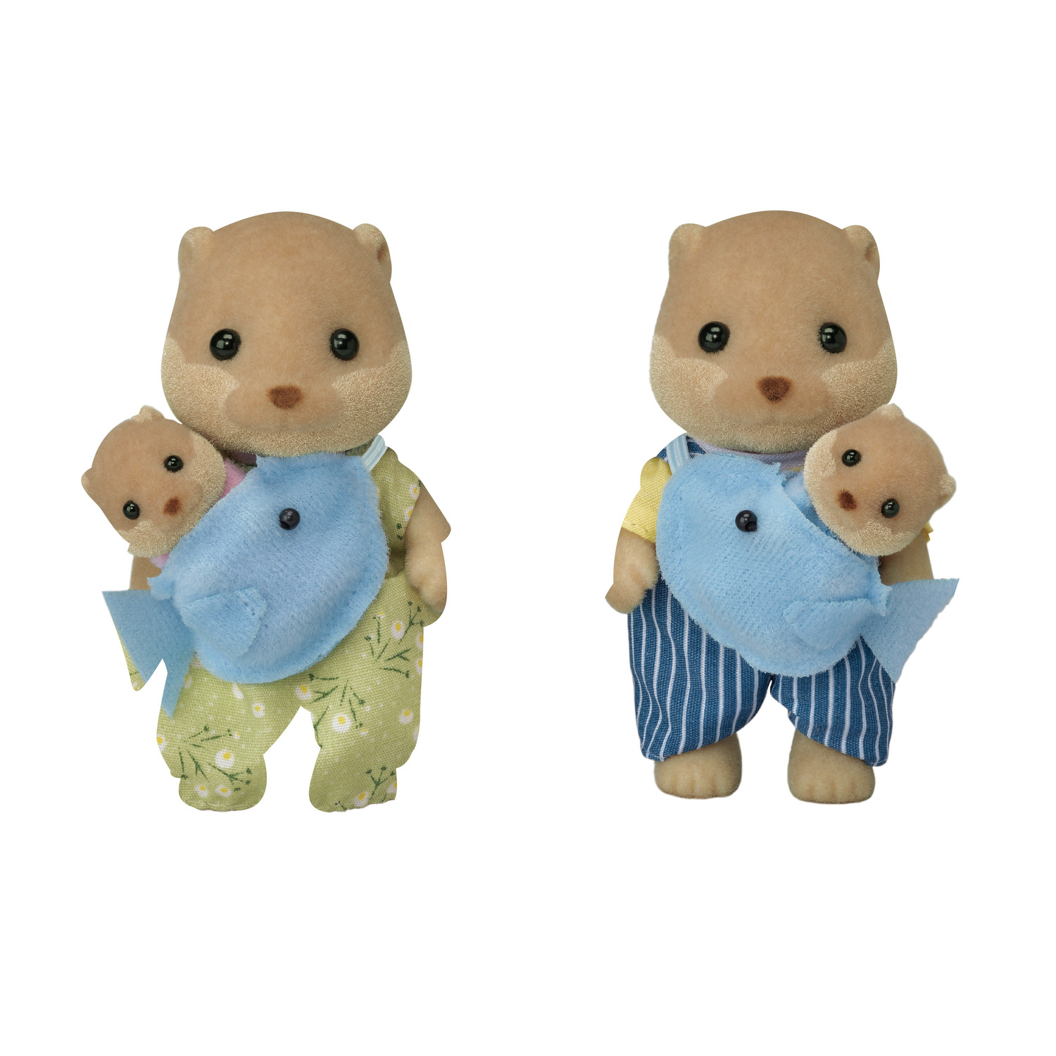Calico Critters Splashy Otter Family, Set of 4 Collectible Doll Figures