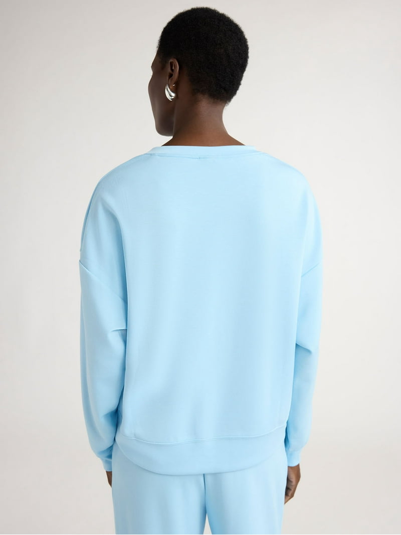 Scoop Women's and Women's Plus Ultimate Scubaknit Cropped