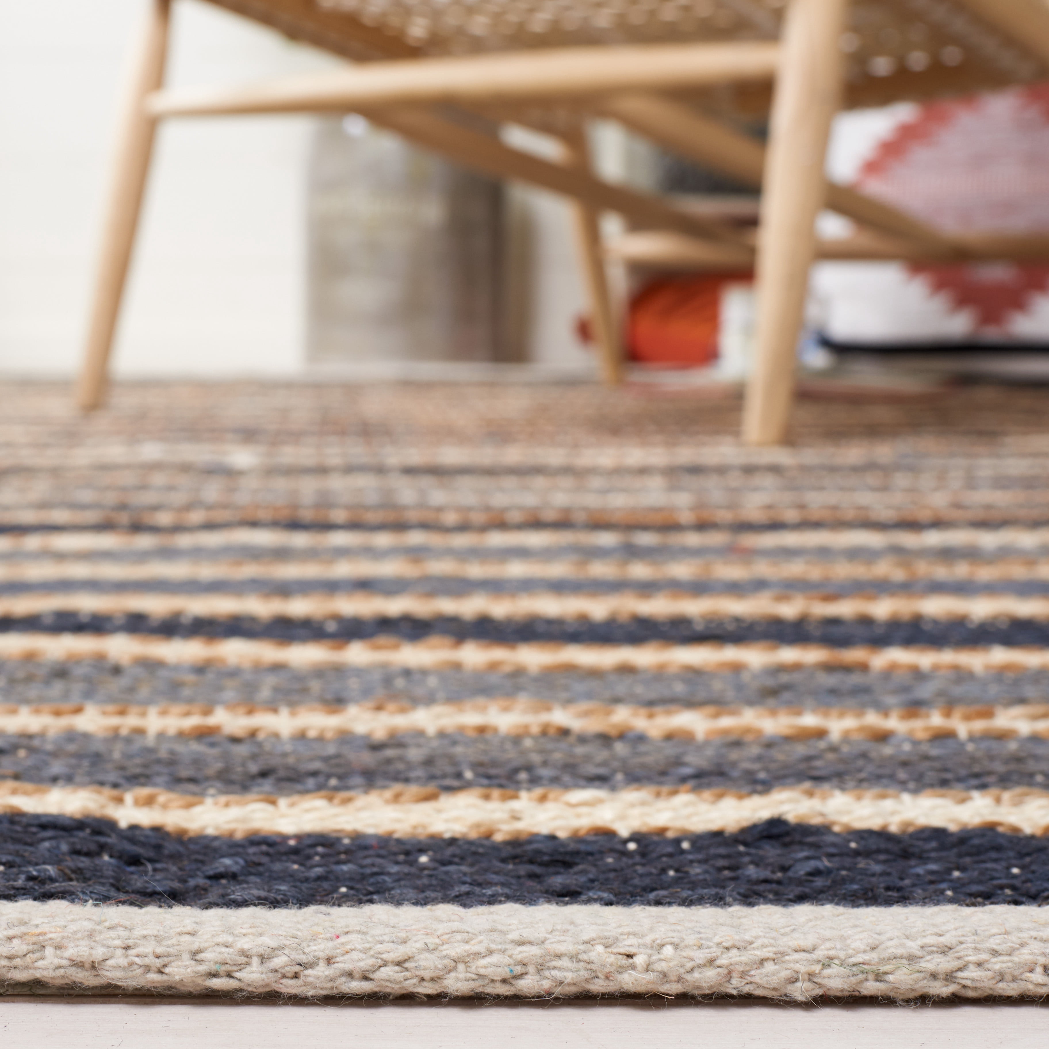 SAFAVIEH Striped Kilim Lorcan Striped Area Rug, Charcoal/Ivory, 8' x 10'