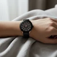 thumbnail image 4 of Reloj Para Mujer Análogo Steiner Anillo De Cristales 37 mm Negro, 4 of 6