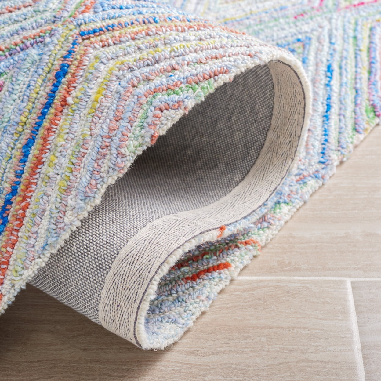 SAFAVIEH Metro Bronte Diamond Area Rug, Blue/Green, 4' x 6'