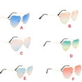 thumbnail image 3 of Gafas de sol Qarigey forma de corazón portátiles accesorios para festivales, 3 of 6