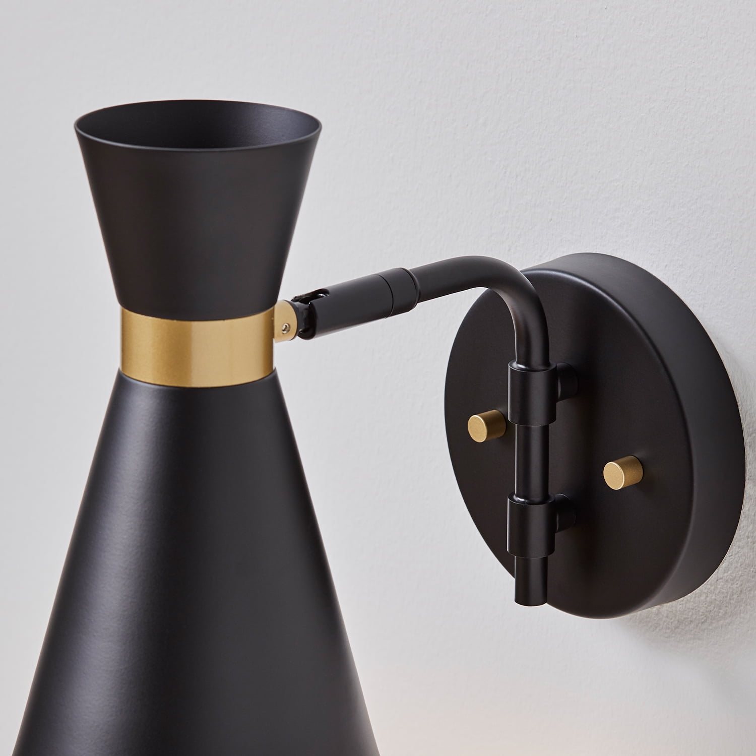 Better Homes & Gardens Indoor 1-Light Wall Sconce, Matte Black, Burnished Brass Accents, LED Bulb