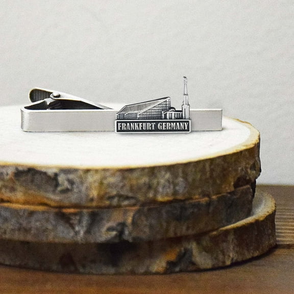 Preston England 3/4" Antique Gold Temple Pin by Ringmasters