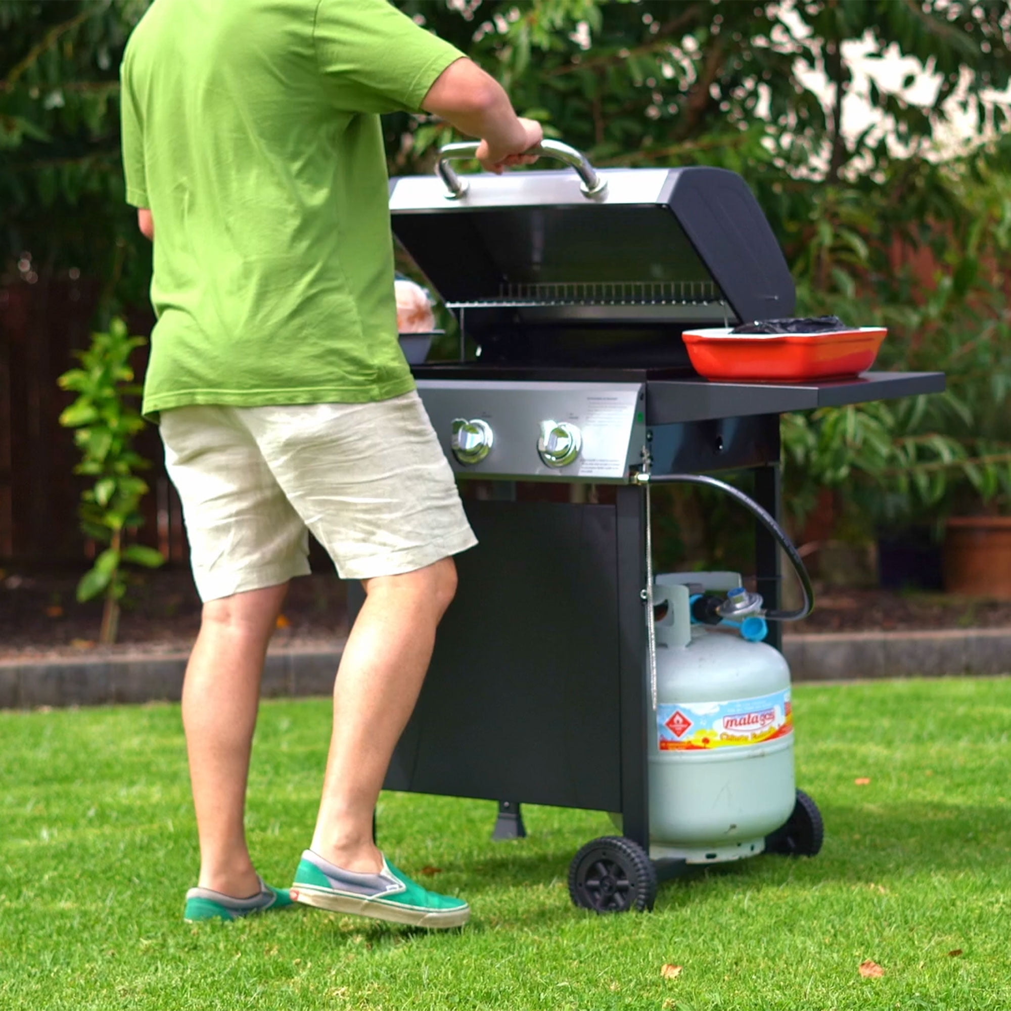 Grill Boss 27,000 BTU 3 Burner Propane Gas Grill w/Wheels, Cover, & Side Shelves