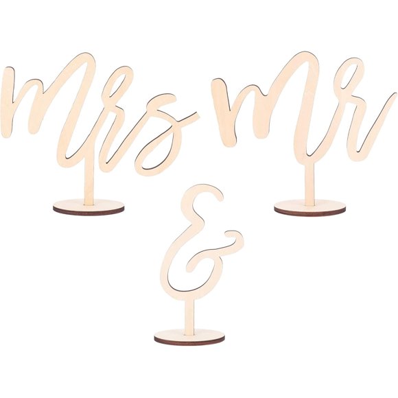 1 Set Mr and Mrs Sign for Wedding Table Vintage Rustic Wooden Mr & Mrs Sign 6.5 X 8inch Standing Mr Mrs Letters Sweetheart Table Sign Wedding for Anniversary Party Valentine's Day Decor DIY