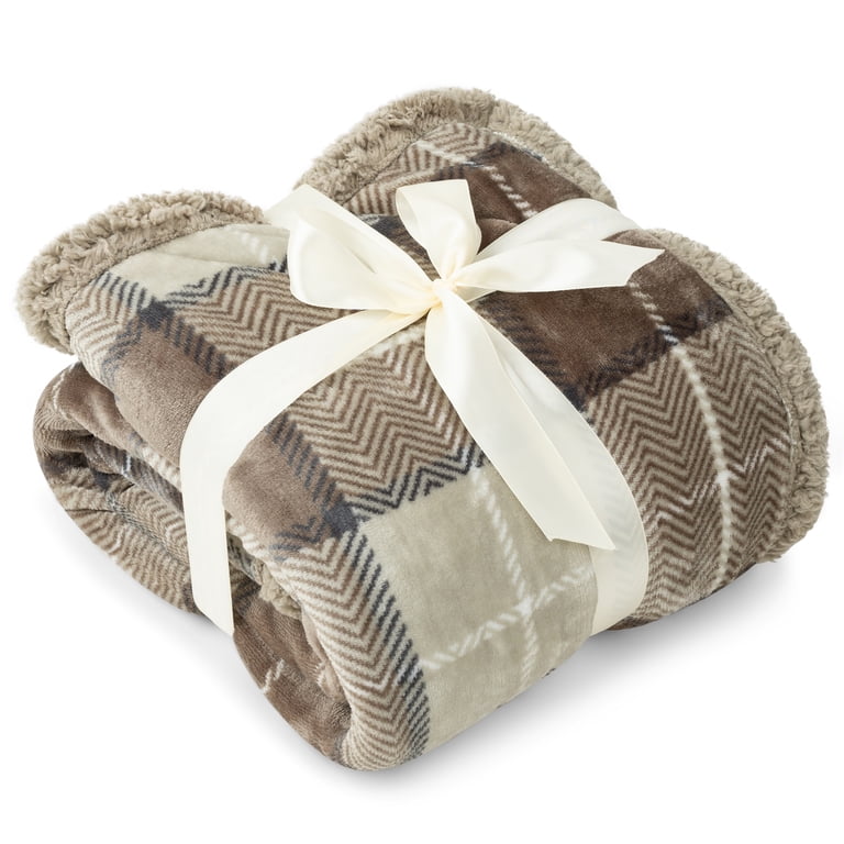 Pavilia 50" x 60" Plaid Sherpa Throw Blanket, Dark Grey photo 2