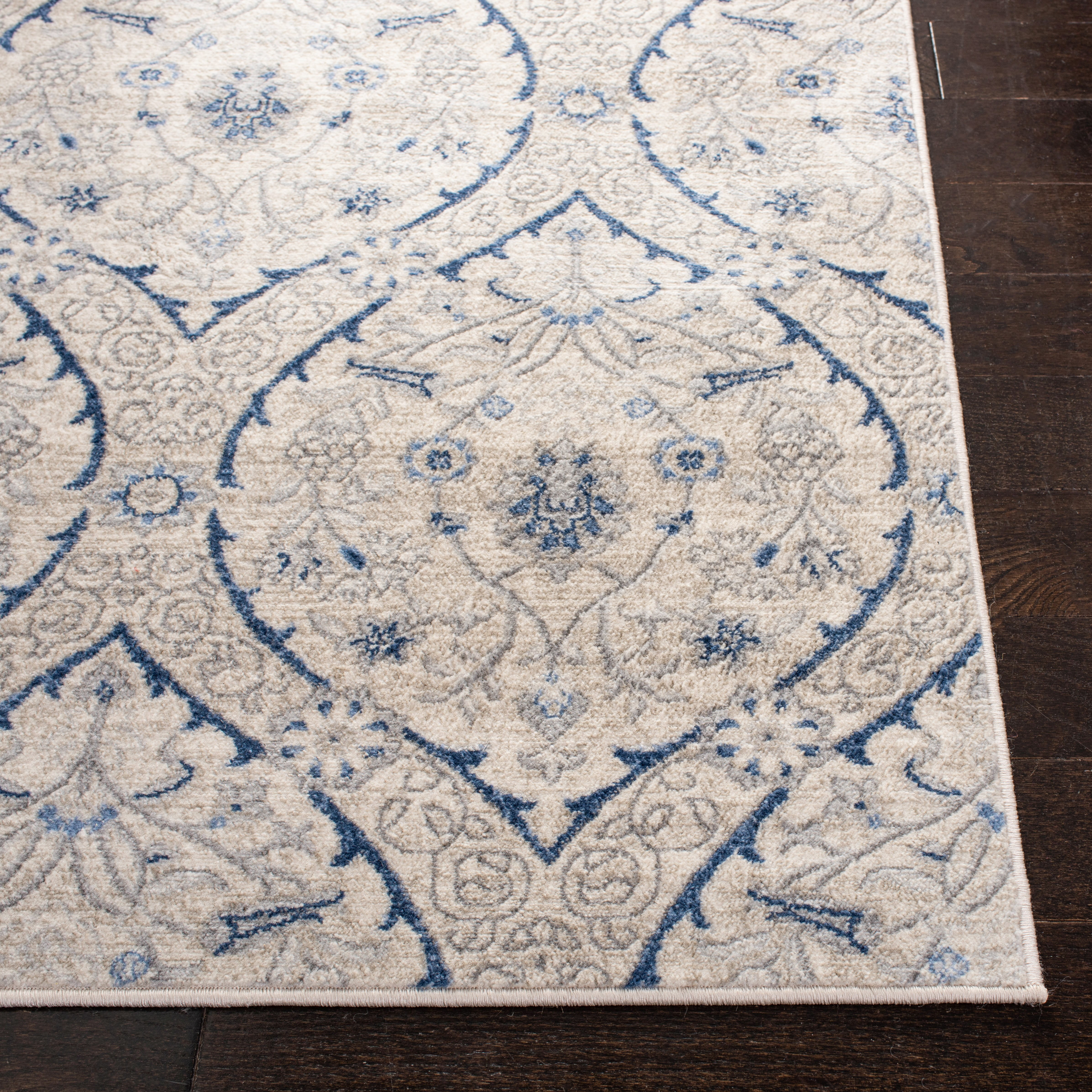 SAFAVIEH Brentwood Braelyn Damask Runner Rug, Light Gray/Blue, 2' x 8'