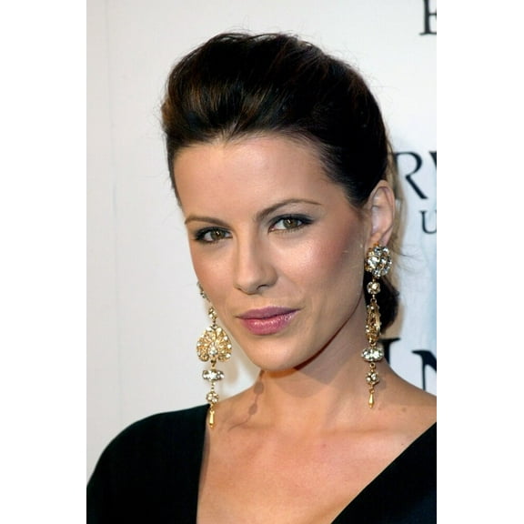 Kate Beckinsale At Arrivals For Underworld Evolution Premiere, Cinerama Dome At Arclight Cinemas, Los Angeles, Ca, January 11, 2006. Photo By Jeremy MontemagniEverett Collection Celebrity