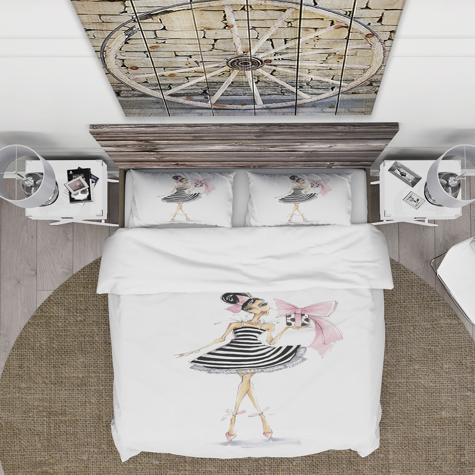 Designart 'Girl Holding a Gift' Glamour Duvet Cover Set