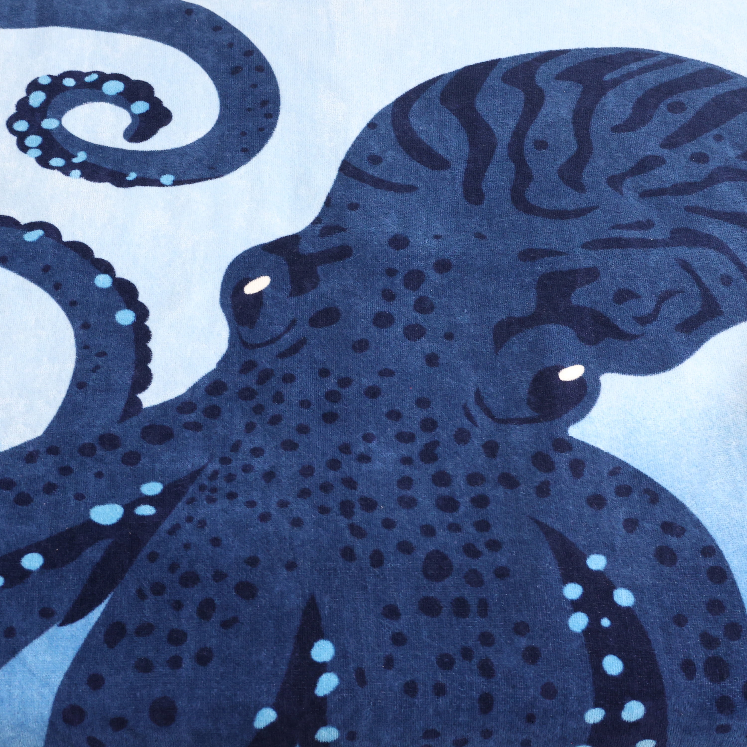 Mainstays Oversized Cotton Blend Blend Beach Towel, 36 x 72 in, Octopus