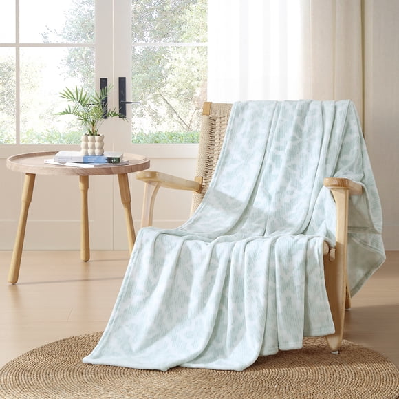 C&C California Oversized Plush Throw, Luxuriously Soft, Wrinkle Resistant, Easy Care – 60" x 70" KALI AQUA