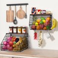 thumbnail image 4 of Frutero Cesta de frutas para encimera de cocina Cesta colgante apilable para montar en la pared Cesta de alambre con tapa de madera con ganchos para colgar plátanos, Cesta para cebollas,, 4 of 5