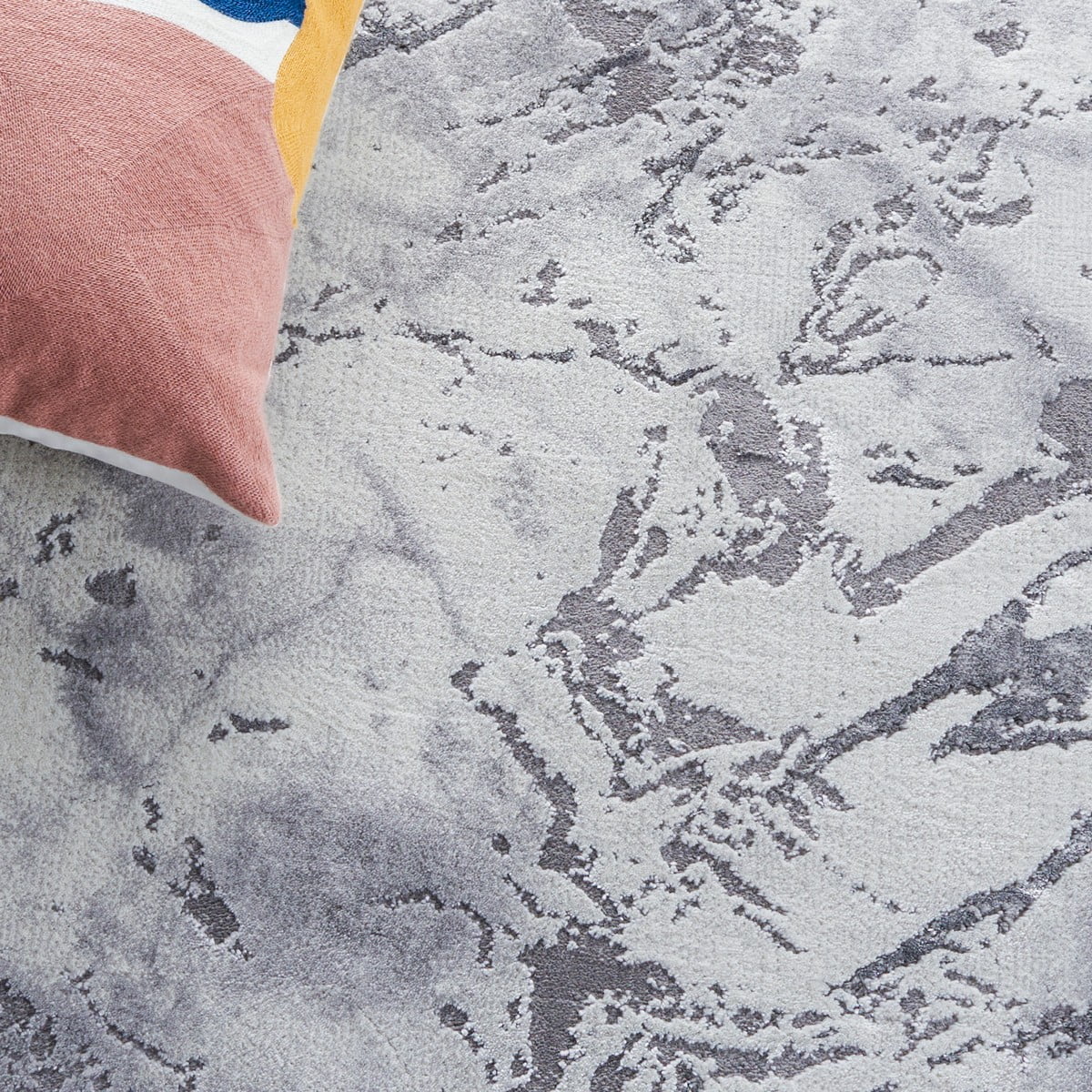 SAFAVIEH Craft Sharlene Abstract Area Rug, Grey/Dark Grey, 6'7" x 6'7" Square