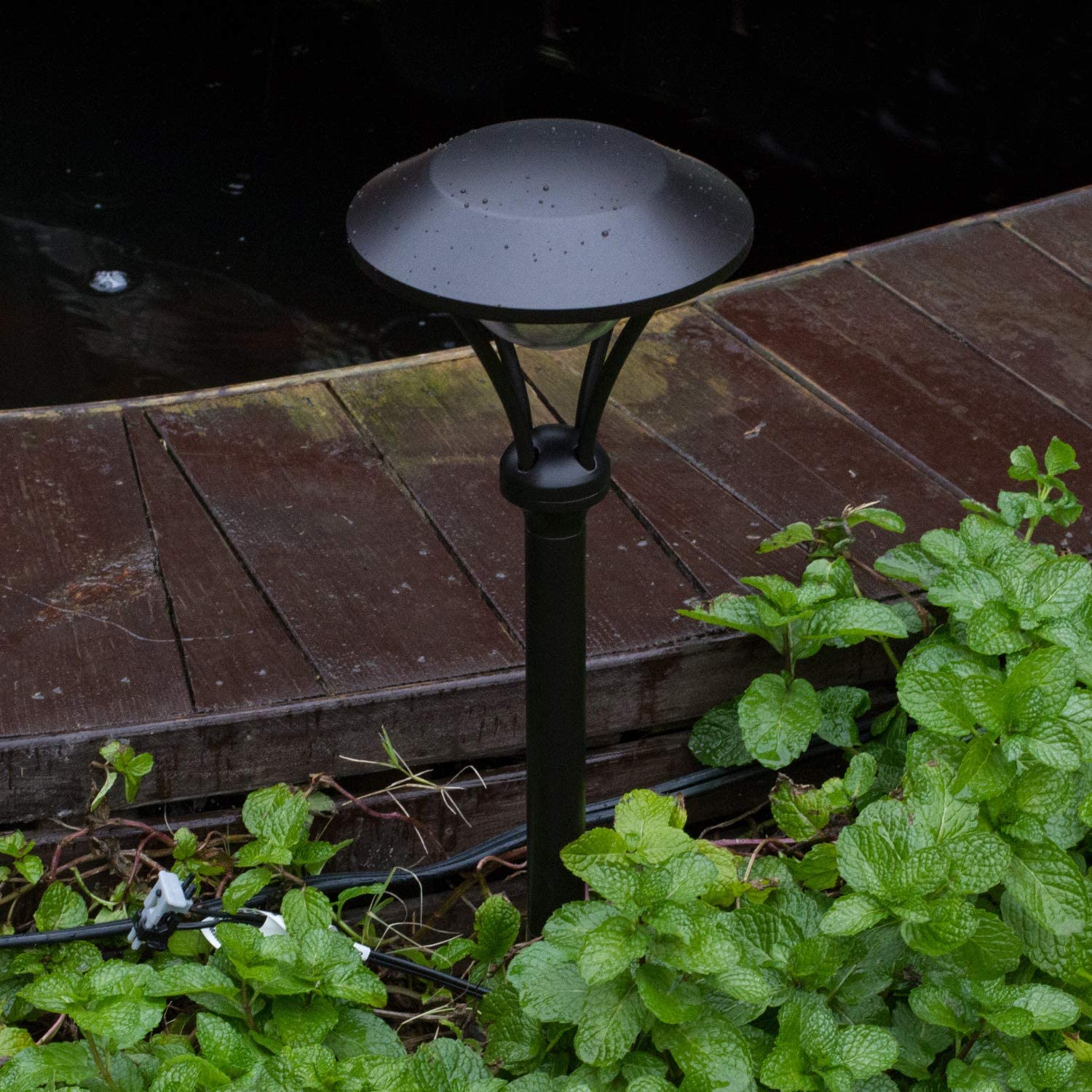 Malibu LED Low Voltage Celestial Floodlight Outdoor Landscape Lighting  Watt Garden Light Pathway Light for Yard Driveway (8 Pack)