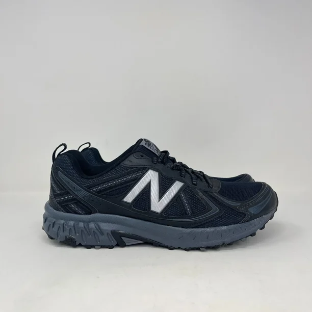 New Balance 410v6 Black Trail Outdoor Running Shoes MT410LB5 Men's Size 11.5 D