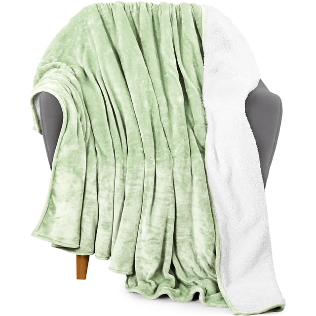 Colcha Sherpa Blanket Utopia Bedding, tamaño 127 x 152 cm, color verde salvia