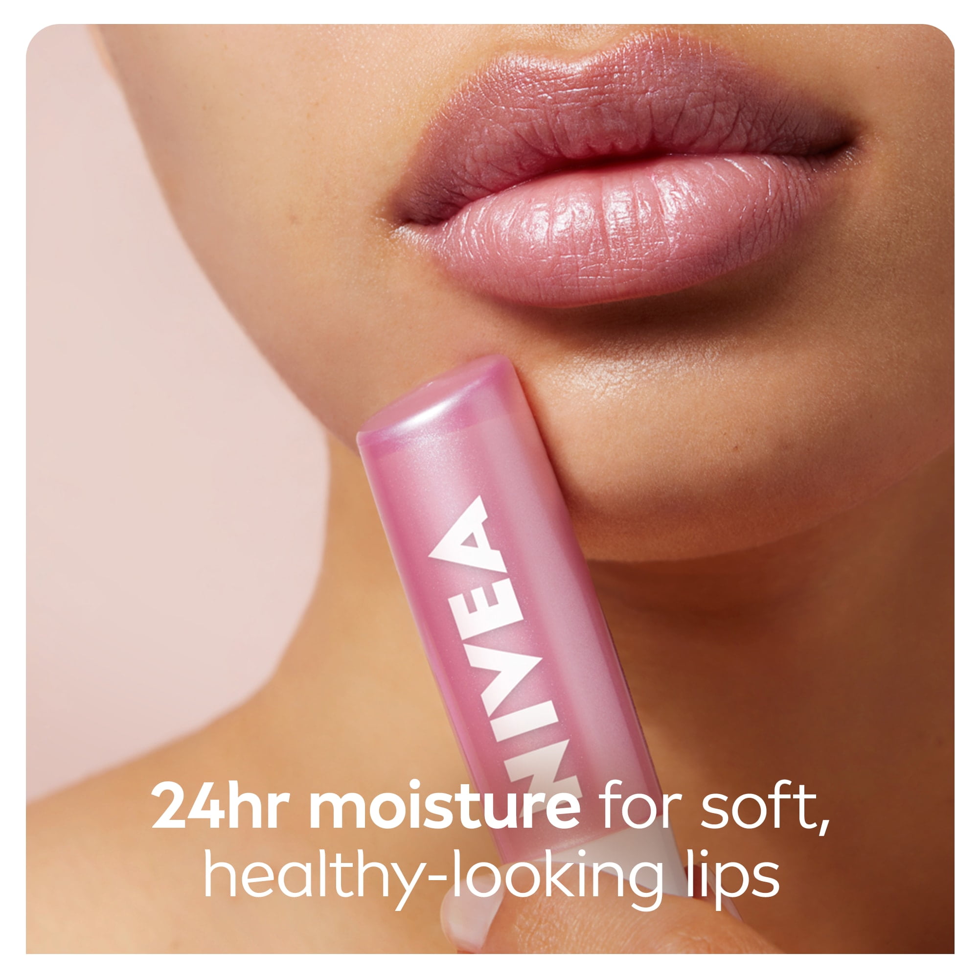 NIVEA Baume à lèvres Reflets nacrés avec 24H d'hydratation, Paquet Duo 2 x 4,8g