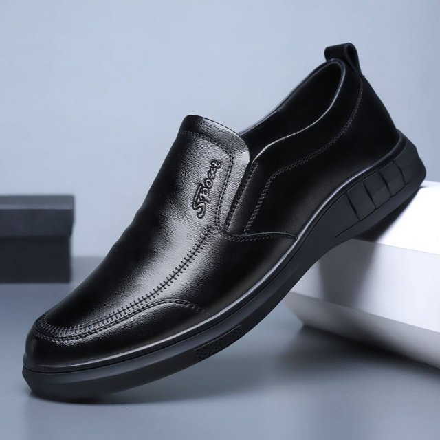 Zapatos de cuero para hombre, zapatos casuales negros puros, zapatos sin cordones, zapatos de conducción antideslizantes de suela blanda para papá