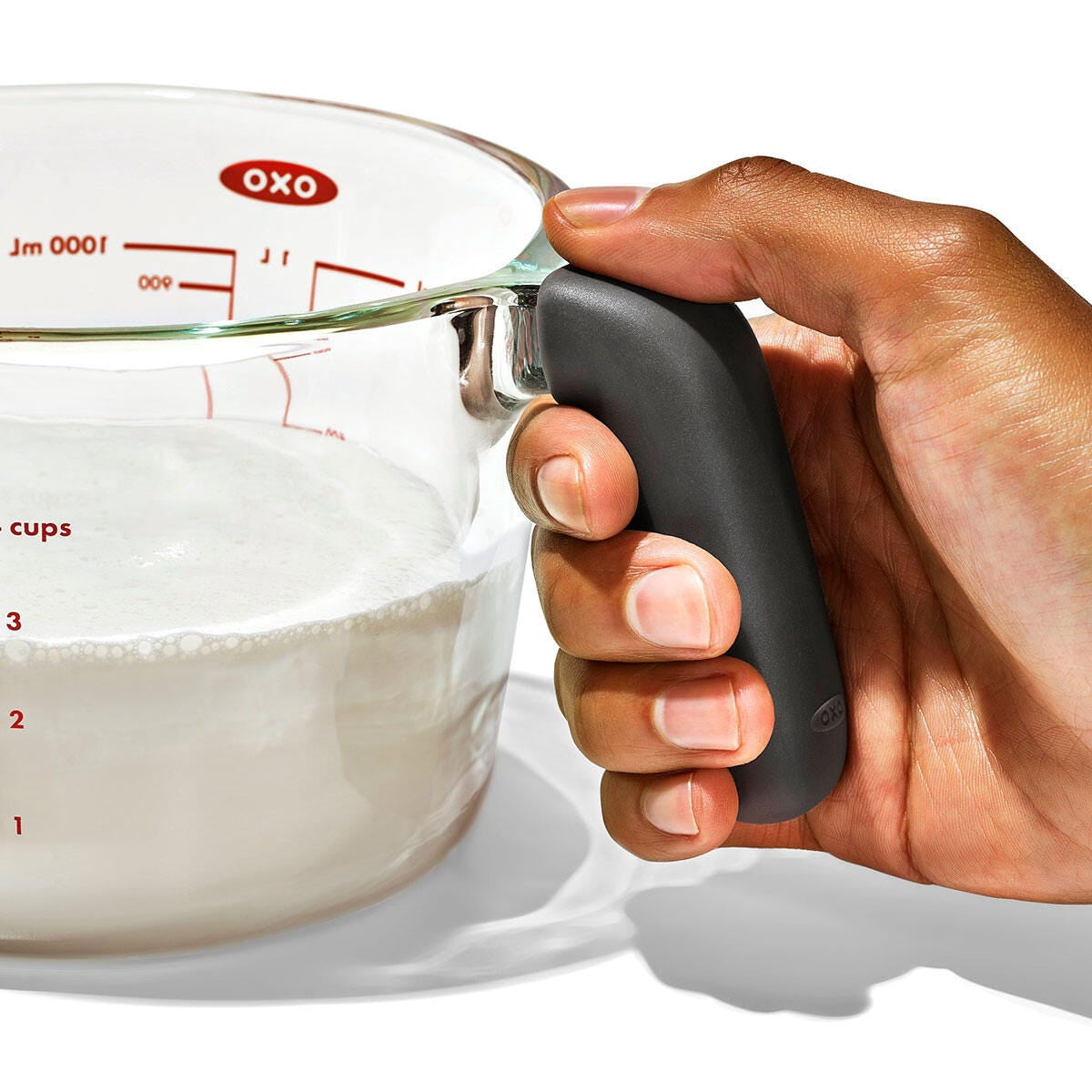 OXO 4 Cup Glass Measuring Cup, Easy-Read Measurement Markings Cup for Cooking, Baking & Liquid Ingredients