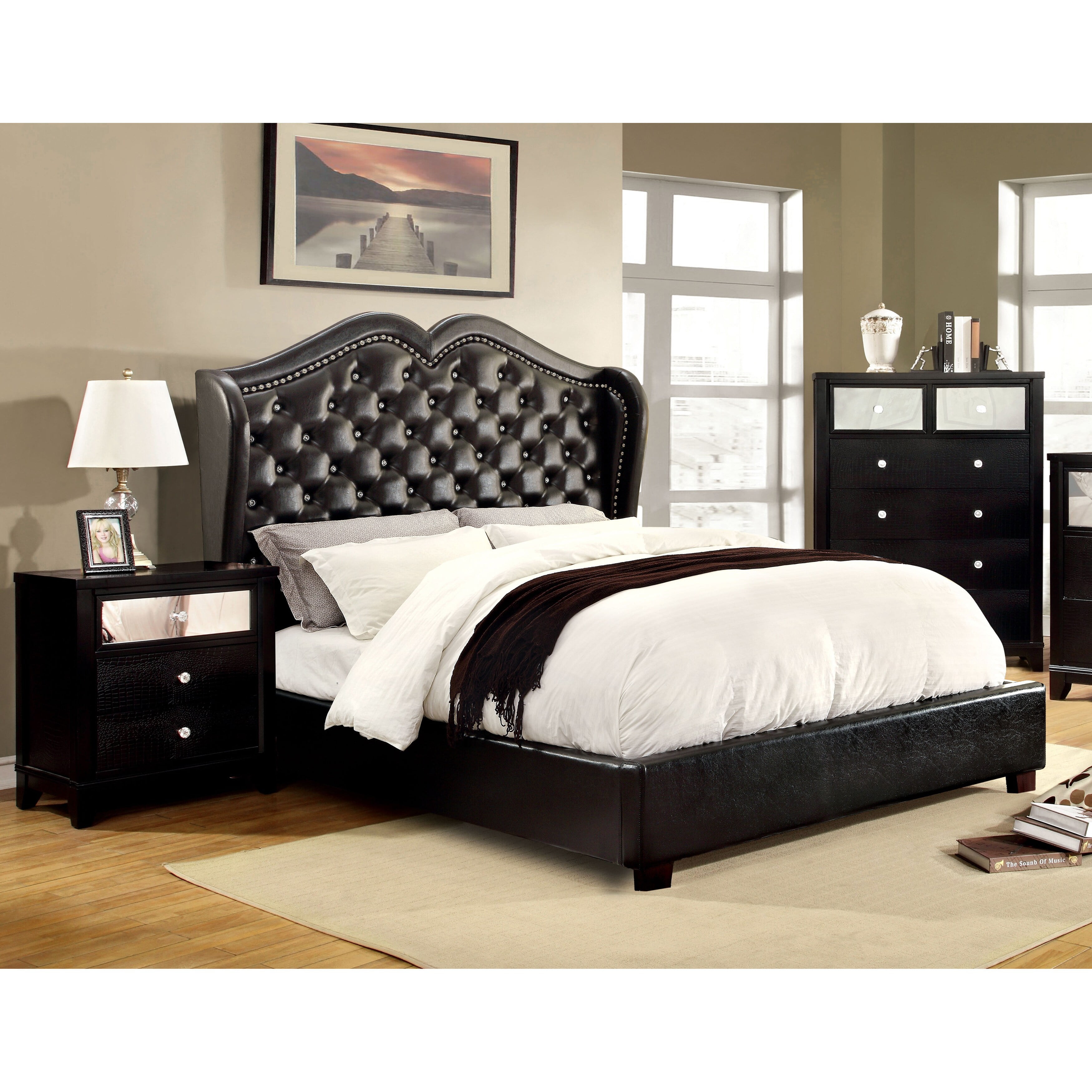Furniture of America Roselie Contemporary Faux Leather Platform Bed